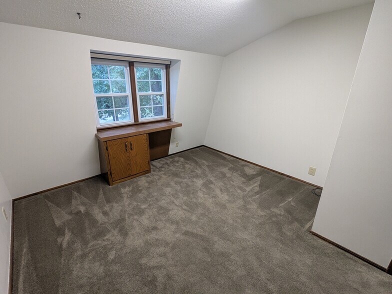 Building Photo - 1306 Marion Dr