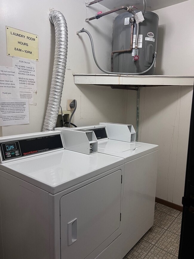 Building Photo - 417 Berkshire Dr