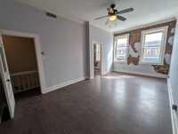 Building Photo - 409 Main St