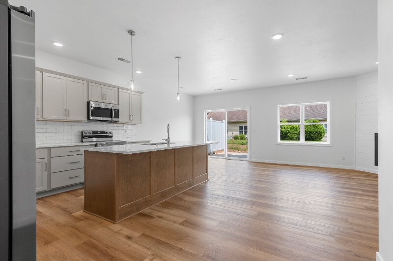 Building Photo - 2723 Sachet Pl