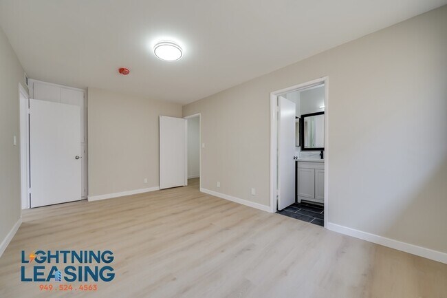 Building Photo - 1035 Hayworth Ave