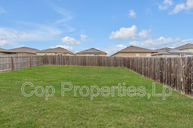 Building Photo - 7127 Mesa Cliffs