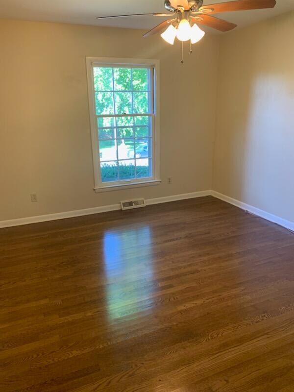 Building Photo - 807 Malabu Dr