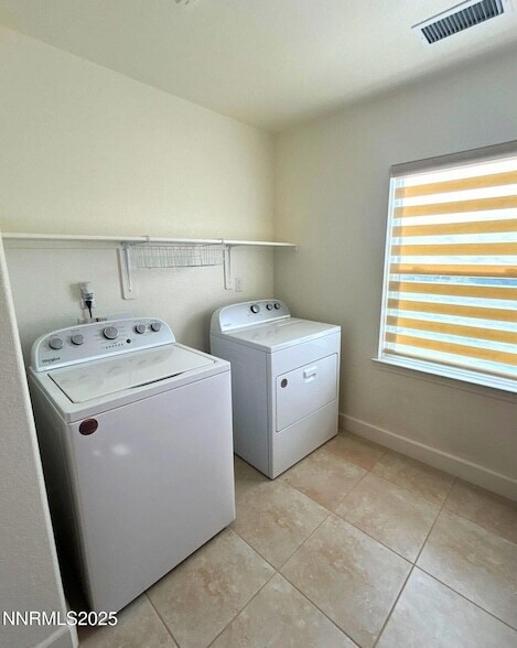 Building Photo - 7635 Souverain Ln