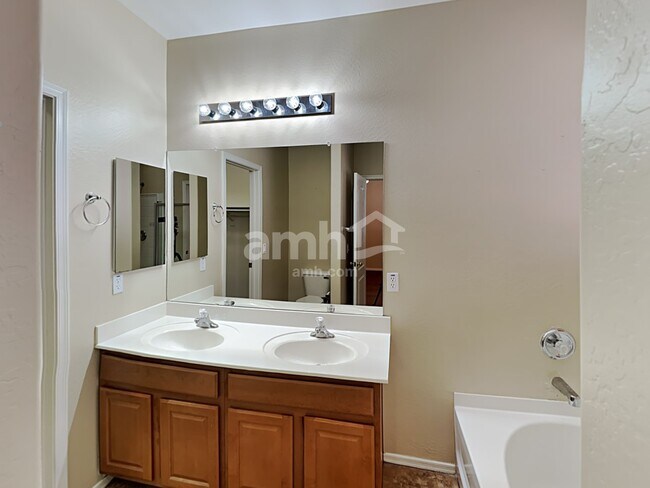 Building Photo - 7316 W Maldonado Rd