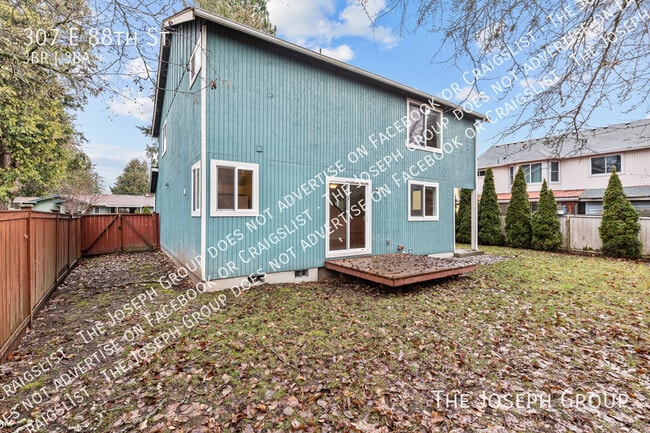 Building Photo - 307 E 88th St
