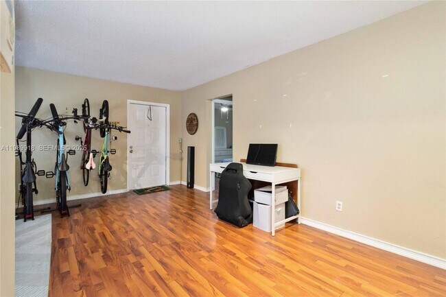 Building Photo - 1250 SW 113th Terrace