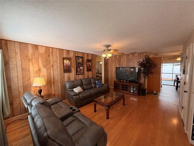 Building Photo - 7238 55th Ave N