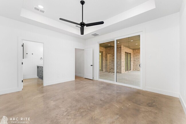 Building Photo - 4527 22nd Pl