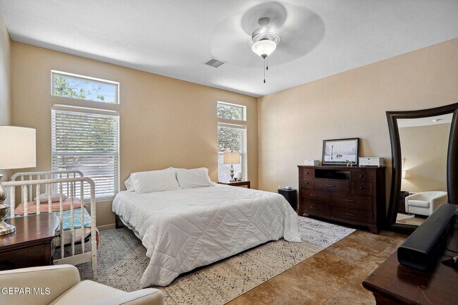 Building Photo - 5936 Anapaula Dr