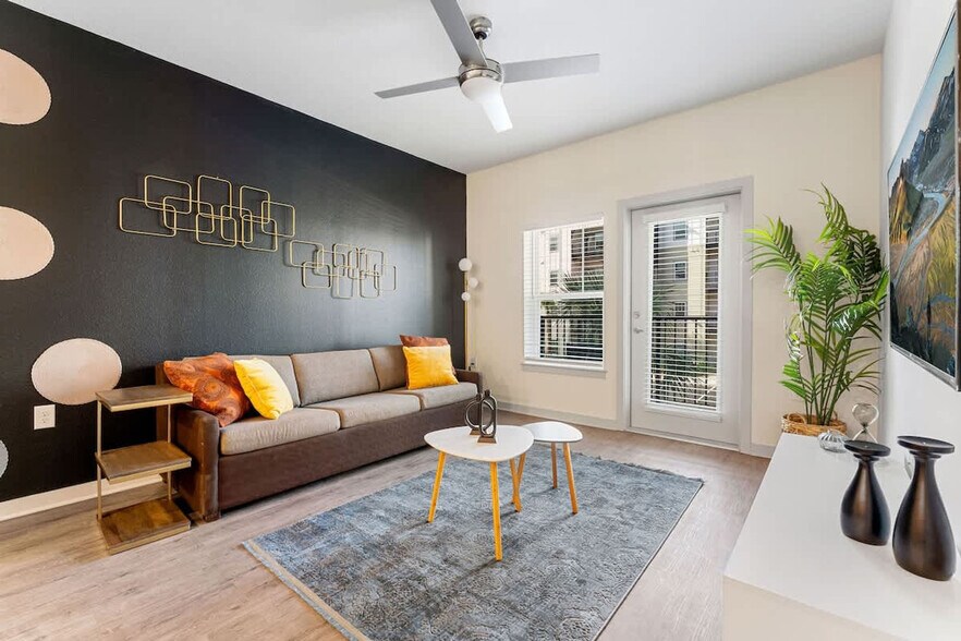 Primary Photo - 14533 Star Water Rd