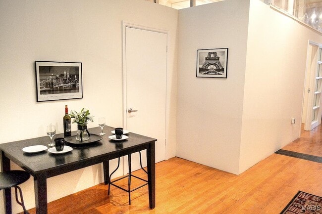 Building Photo - 1709 Washington Ave