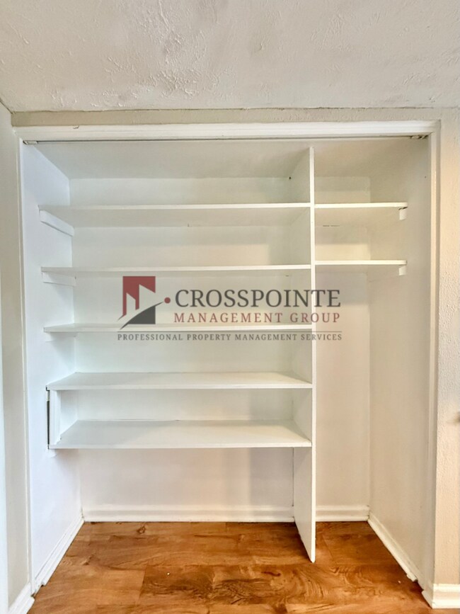 Building Photo - Delmar Dr. 2510/2512