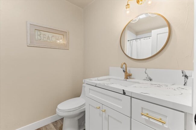 Building Photo - 1540 Souvenir Dr