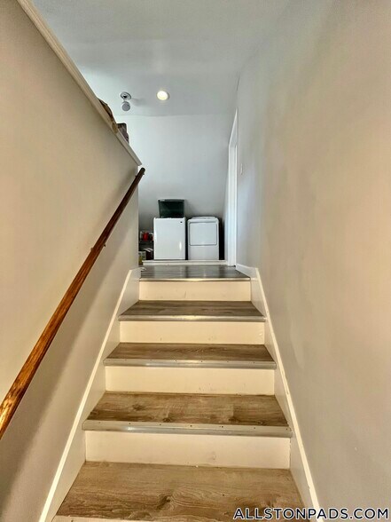 Building Photo - 39 Long Ave