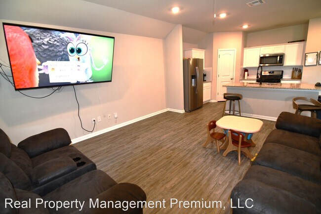 Building Photo - 4 br, 2 bath House - 16017 Olive Grove Dr