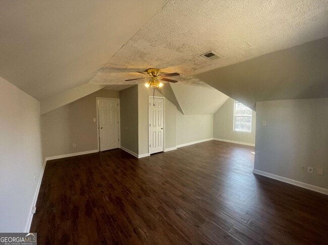 Building Photo - 6387 Seths Way