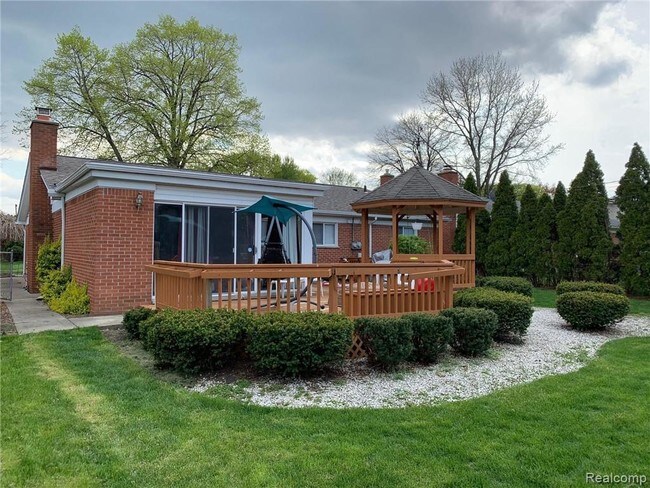 Building Photo - 35984 Scone St