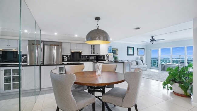 Building Photo - 3550 Galt Ocean Dr