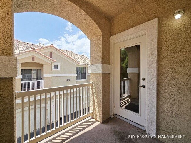 Building Photo - 5855 Valley Dr