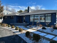 Building Photo - 126 Riverside Ave