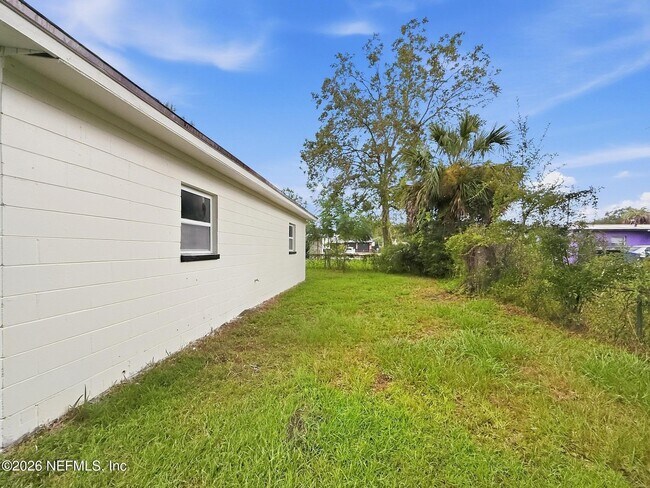 Building Photo - 4014 Spires Ave
