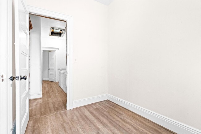 Building Photo - 2034 Newbold Ave