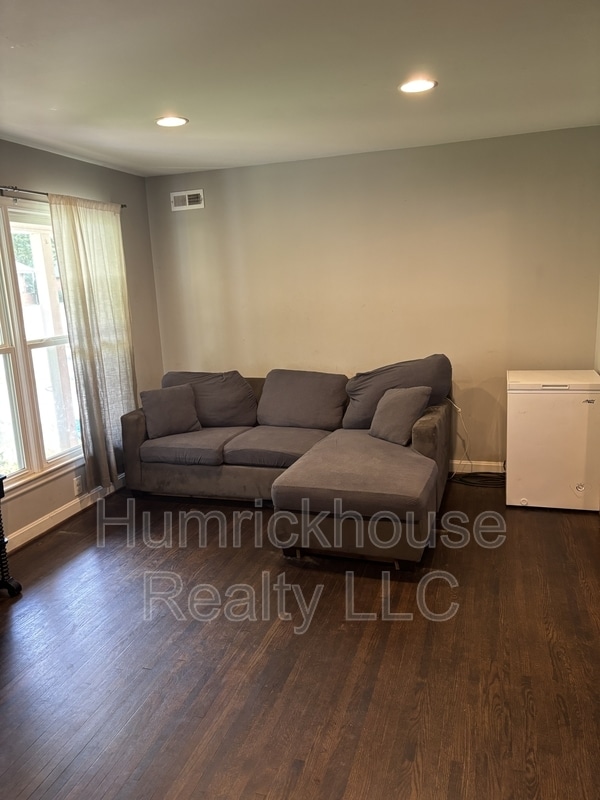 Building Photo - 4200 Sudbury Rd