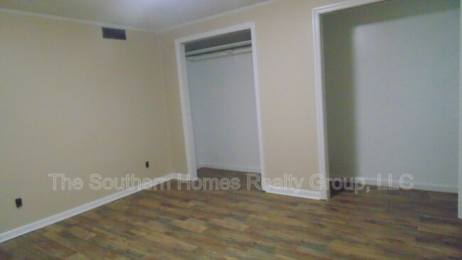 Building Photo - 381 Co Rd 775
