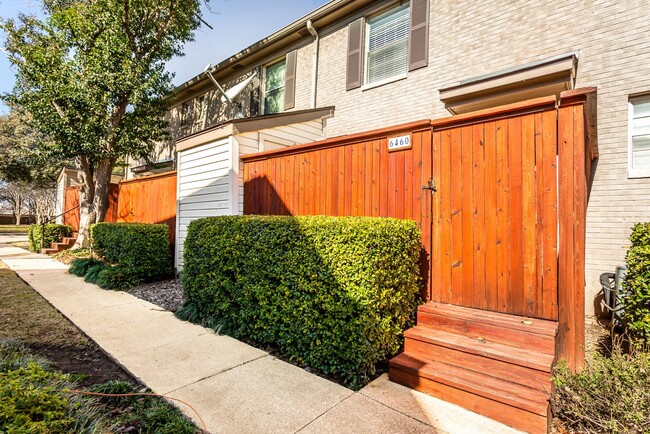 Building Photo - Two-Bedroom, 1-Bath Condo in Bordeaux Village