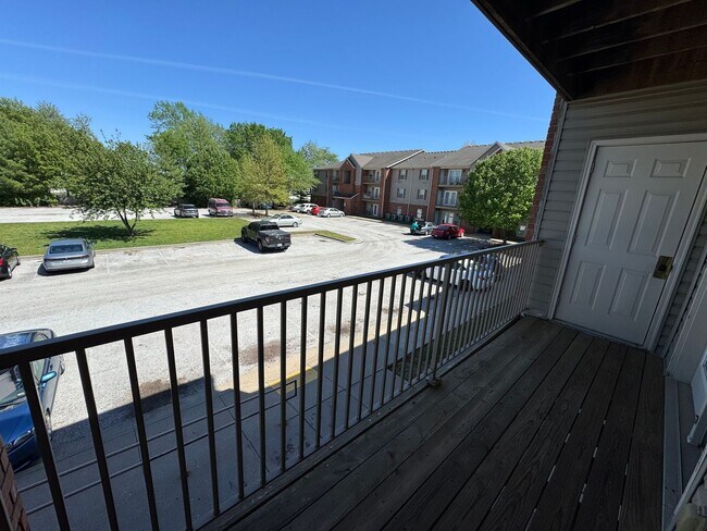 Building Photo - 2 bedroom 2 bath apartment at Clifton Heig...