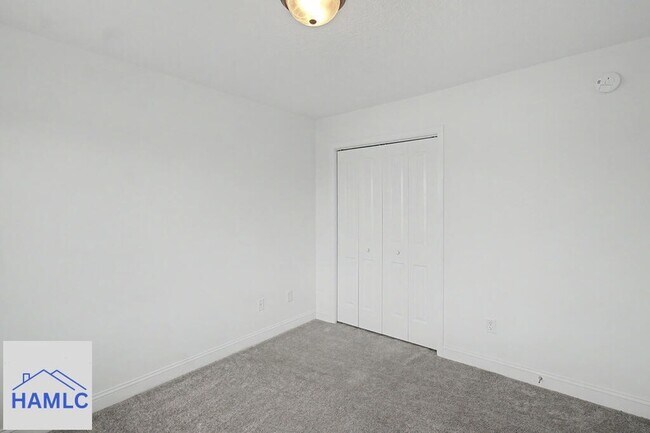 Building Photo - 40 Rimes Ave SE