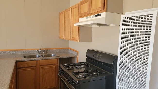 Building Photo - Affordable 1 bedroom, 1 bath apartment in ...