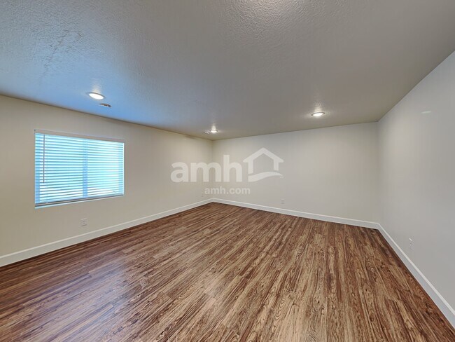 Building Photo - 6098 W Copper Hawk Dr