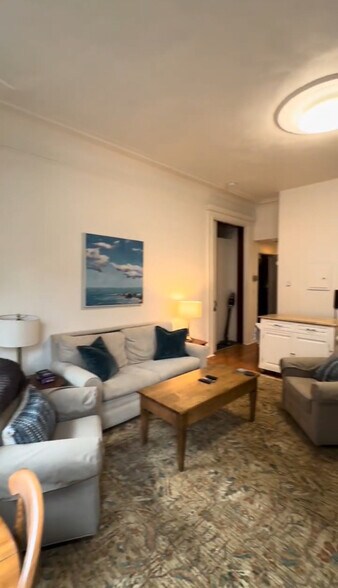 Building Photo - 28 State St