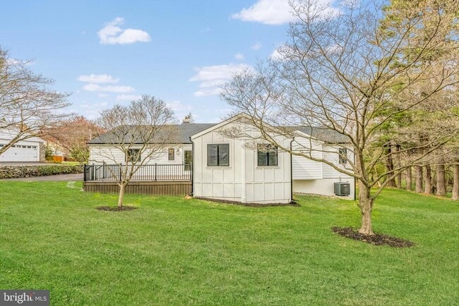 Building Photo - 605 Bowers Ln