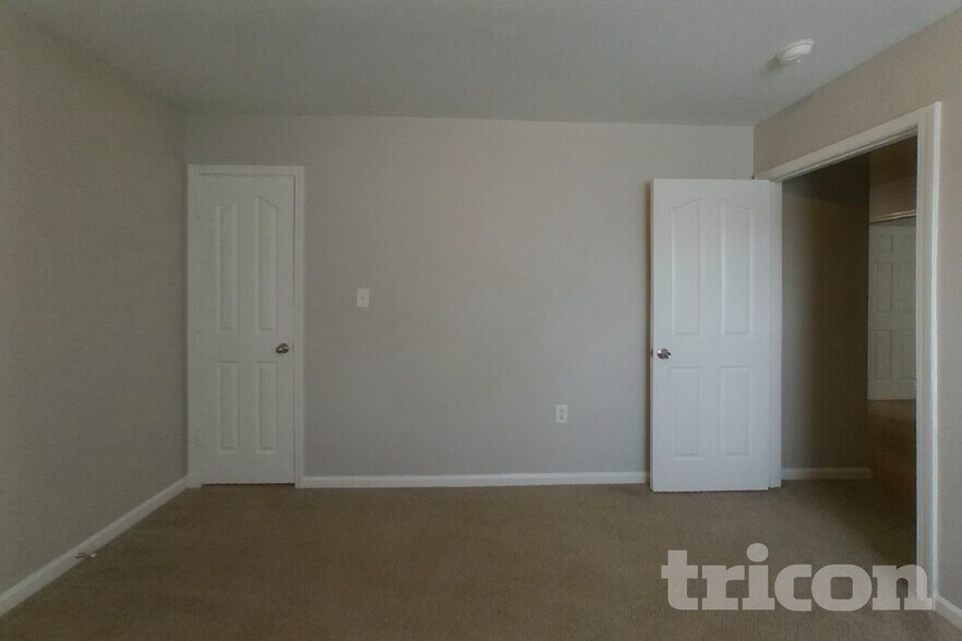 Building Photo - 5813 Emma Lynn Ct