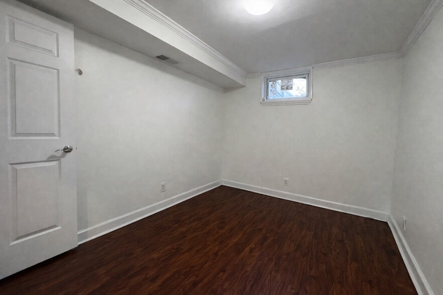 Building Photo - 15043 113th Ave