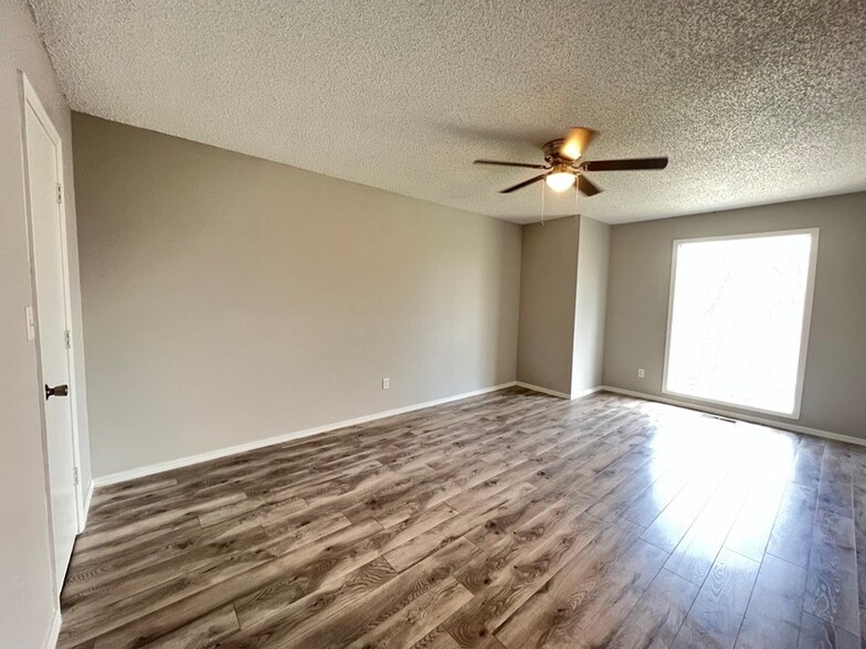 Master Bedroom - 712 NW 20th St