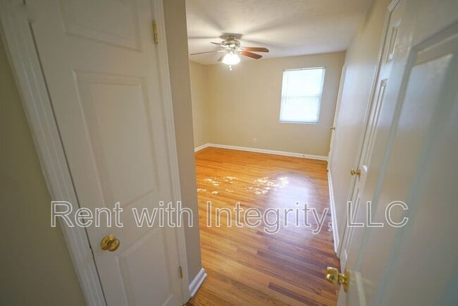 Building Photo - 1804 Skyland Dr
