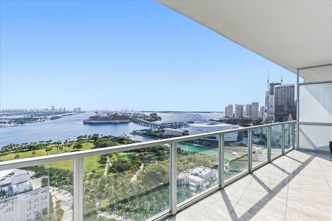 Building Photo - 1100 Biscayne Blvd