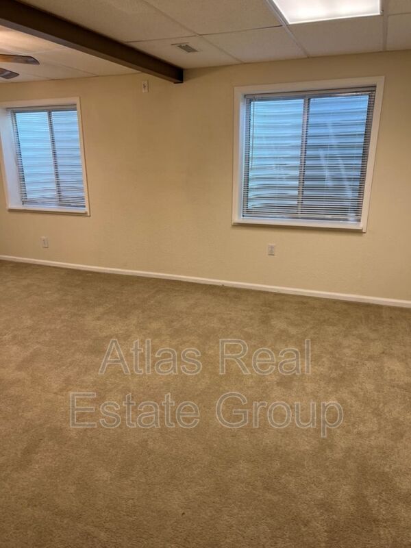 Building Photo - 8179 S Mobile Way