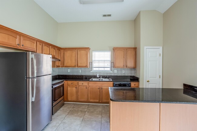 Building Photo - 7077 Millers Glen Way