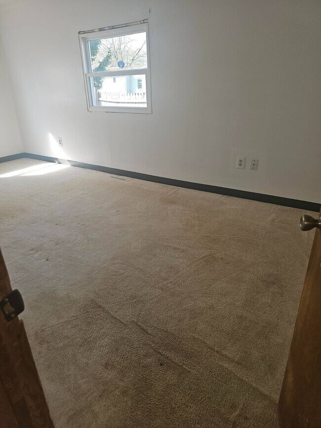 Building Photo - 2736 Applehill Ave SE