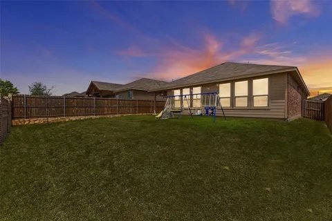 Building Photo - 2360 Briscoe Rnch Dr