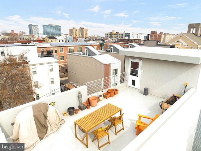 Building Photo - 847 N 16th St