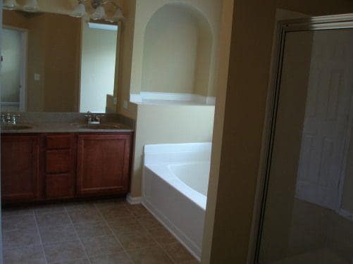 Building Photo - 5775 Weddington Dr