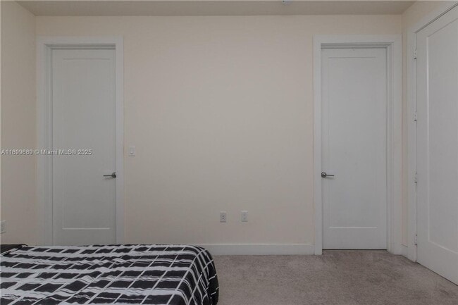 Building Photo - 10245 NW 63rd Terrace