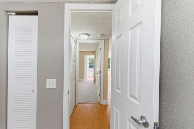 Building Photo - 731 Vista Isles Dr