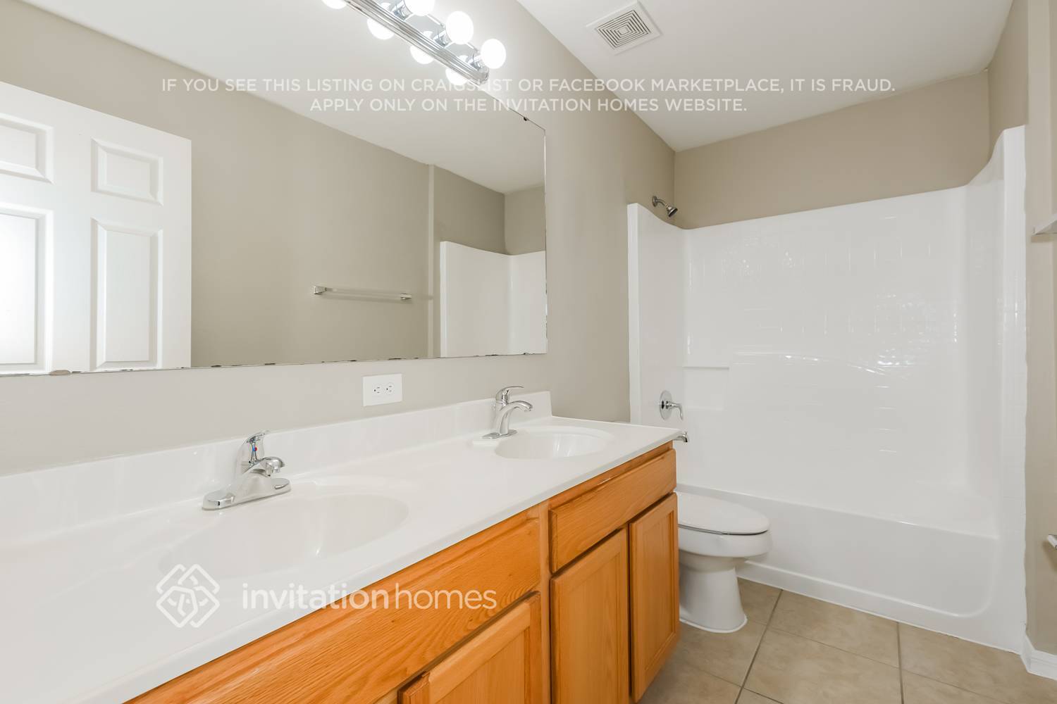 Building Photo - 10316 River Bream Dr